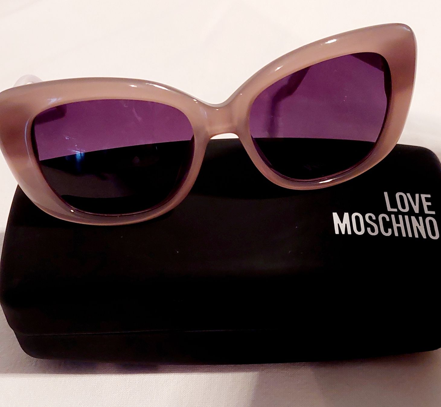 Moschino Occhiali & Lenti: Sonnenbrille Moschino taupe – Usato da Safenwil venduto da fra_t5c9