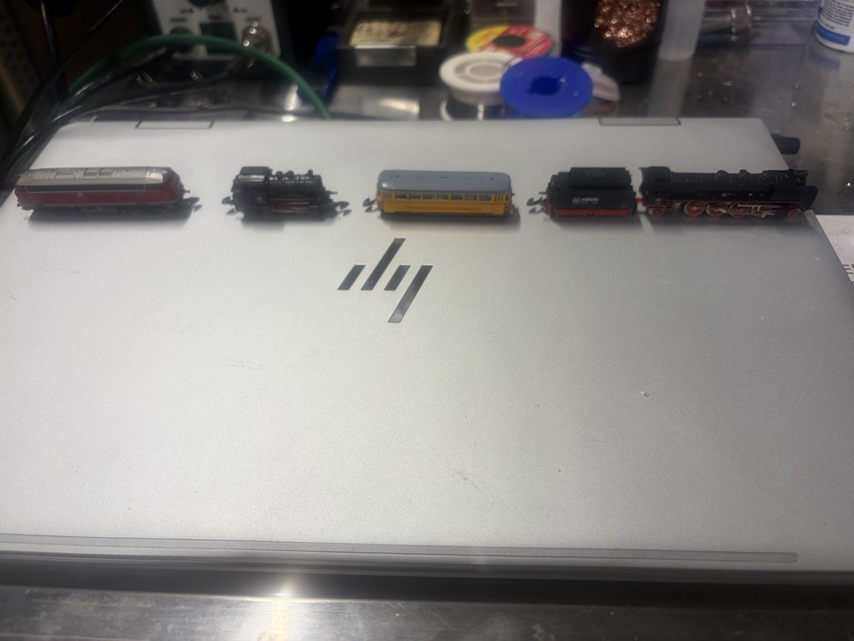 Märklin Modellini di ferrovie: Perfekte Spur Z Anlage – Usato da Wil SG venduto da steinlin07 7