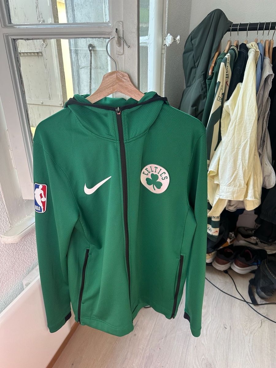 Nike Giacche: Veste Boston celtics Nike – Usato da Morges venduto da pie_f8yp