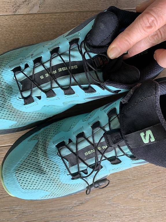 Scarpe da donna: SALOMON WALKING SHUH – Usato da zürich venduto da ste_k7gp 4