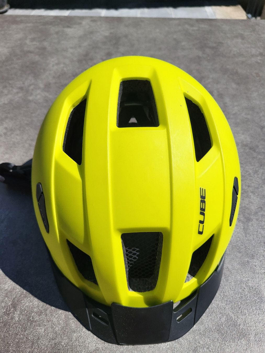 Cube Casques: Velo Helm  – D'occasion à Bassersdorf par PinkGirl07