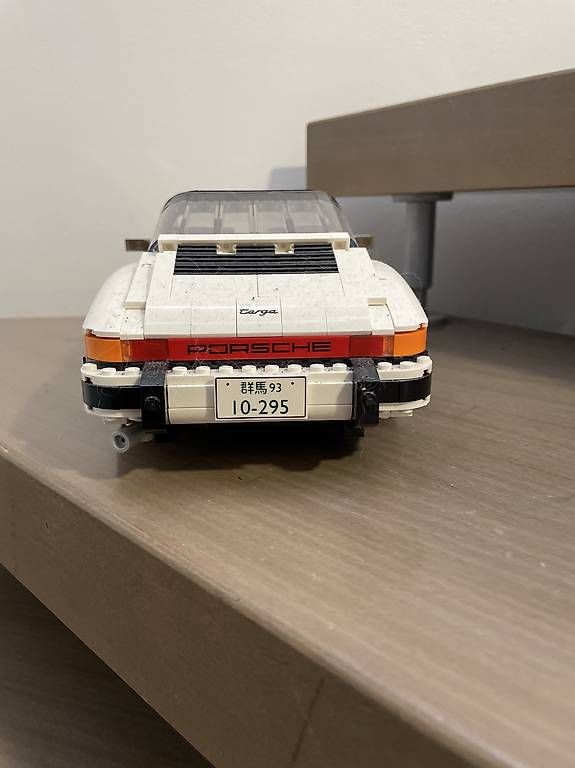 Lego Kit di costruzioni: LEGO Porsche 911 Targa 10295 – Usato da Vésenaz venduto da Nephrax 2