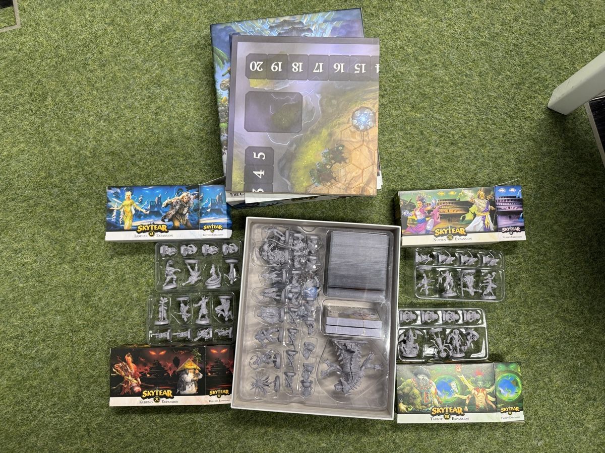 Giochi: Skytear Brettspiel + 4 Warbands – Nuovo (secondo la descrizione) da Zürich venduto da cpthamandeggs 1