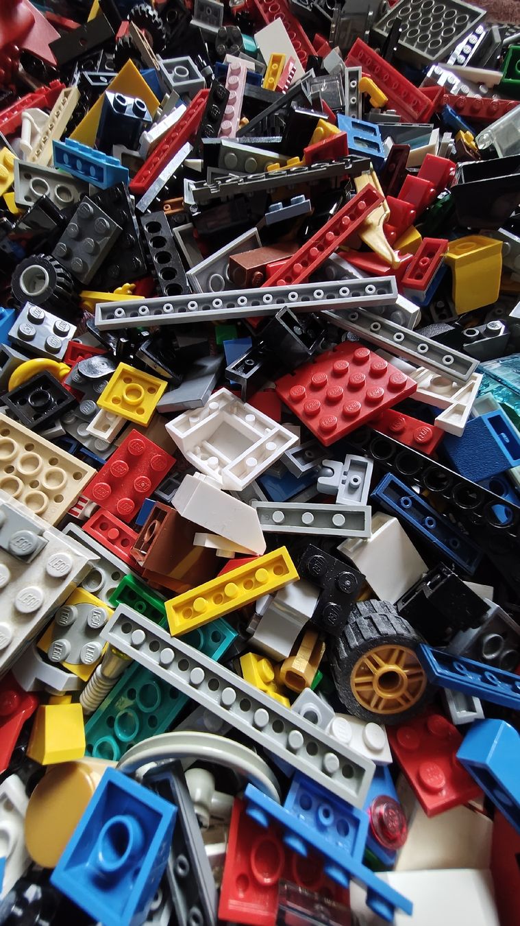 Lego Jouets: Lego "Schrott" ca 2,5 Kilo – D'occasion à Effretikon par Superkarin7 5