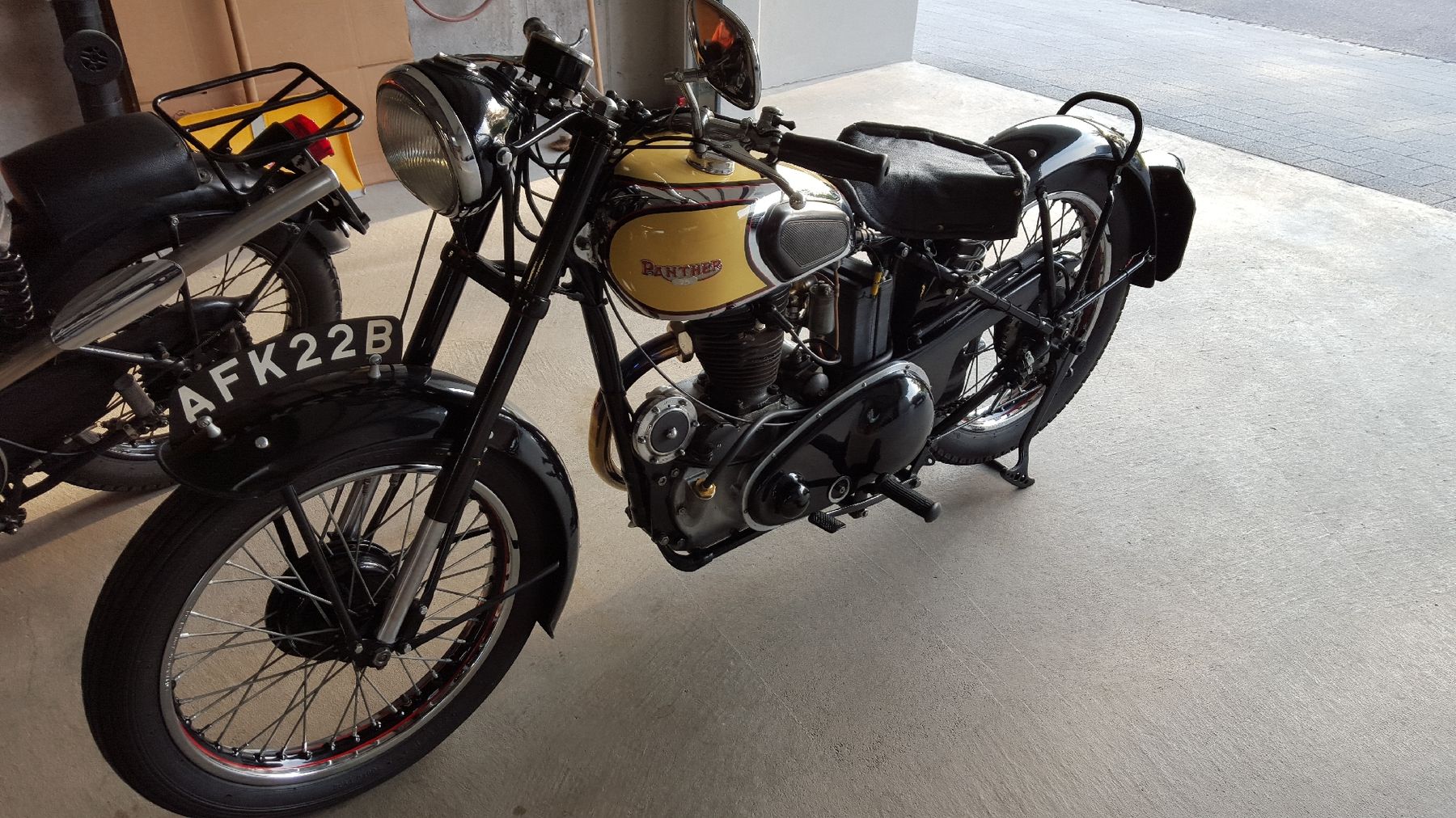 Altro: Oldtimer Panther GB 75 – Usato da Näfels venduto da tho_ybf6