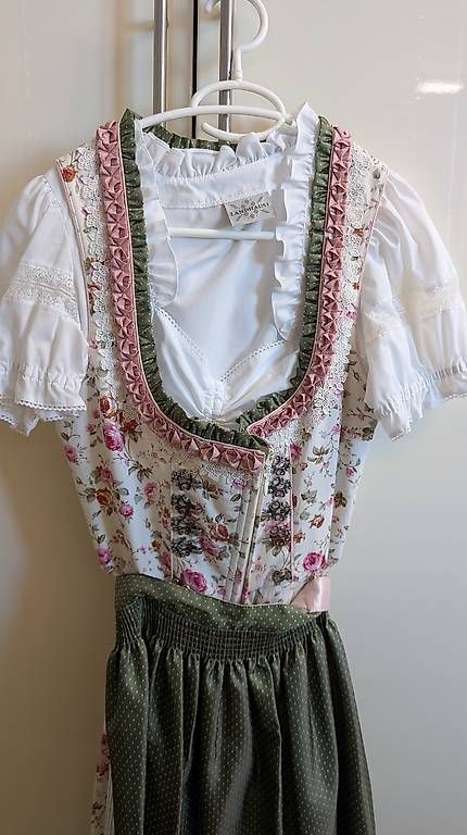 Vestiti: Dirndl Grösse 38 – Usato da Zürich venduto da albalm 2