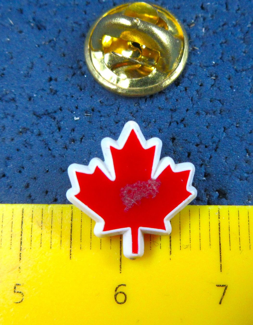 Placchette & Badge: CANADA AHORNBLATT LOGO PIN PVC – Usato da Ettingen venduto da Hausi4711