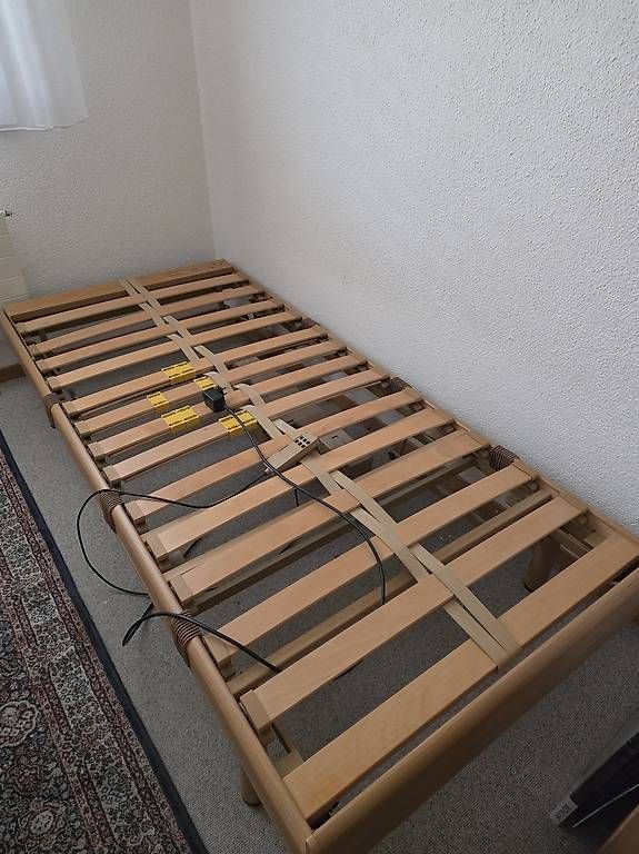 Letti: Elektrisches Bett – Usato da Winterthur venduto da joh_7vnv 2