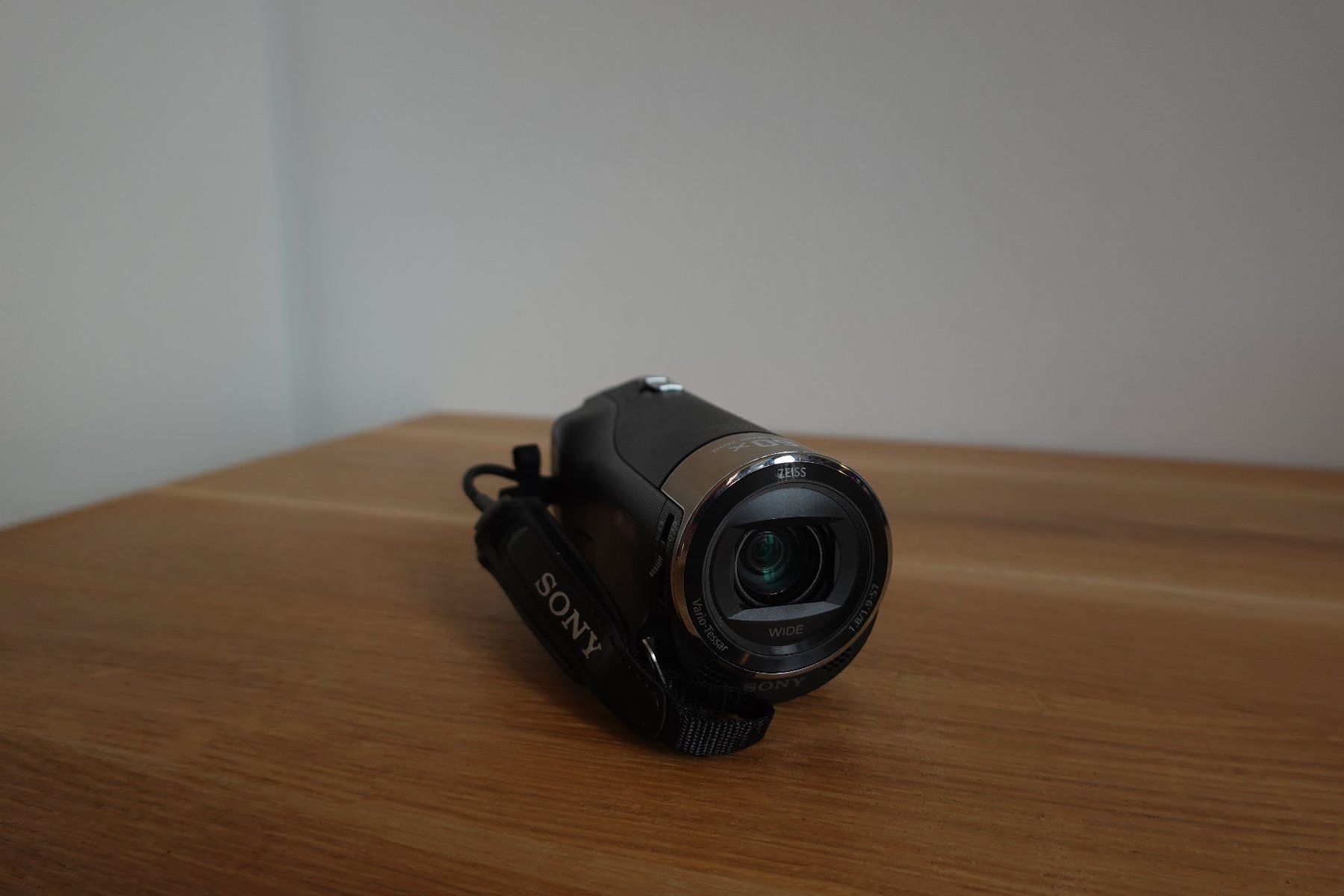 Sony Videocamere: Sony Handycam HDR-CX405 - Schwarz – Nuovo (secondo la descrizione) da Fribourg venduto da mar_9vlt 1
