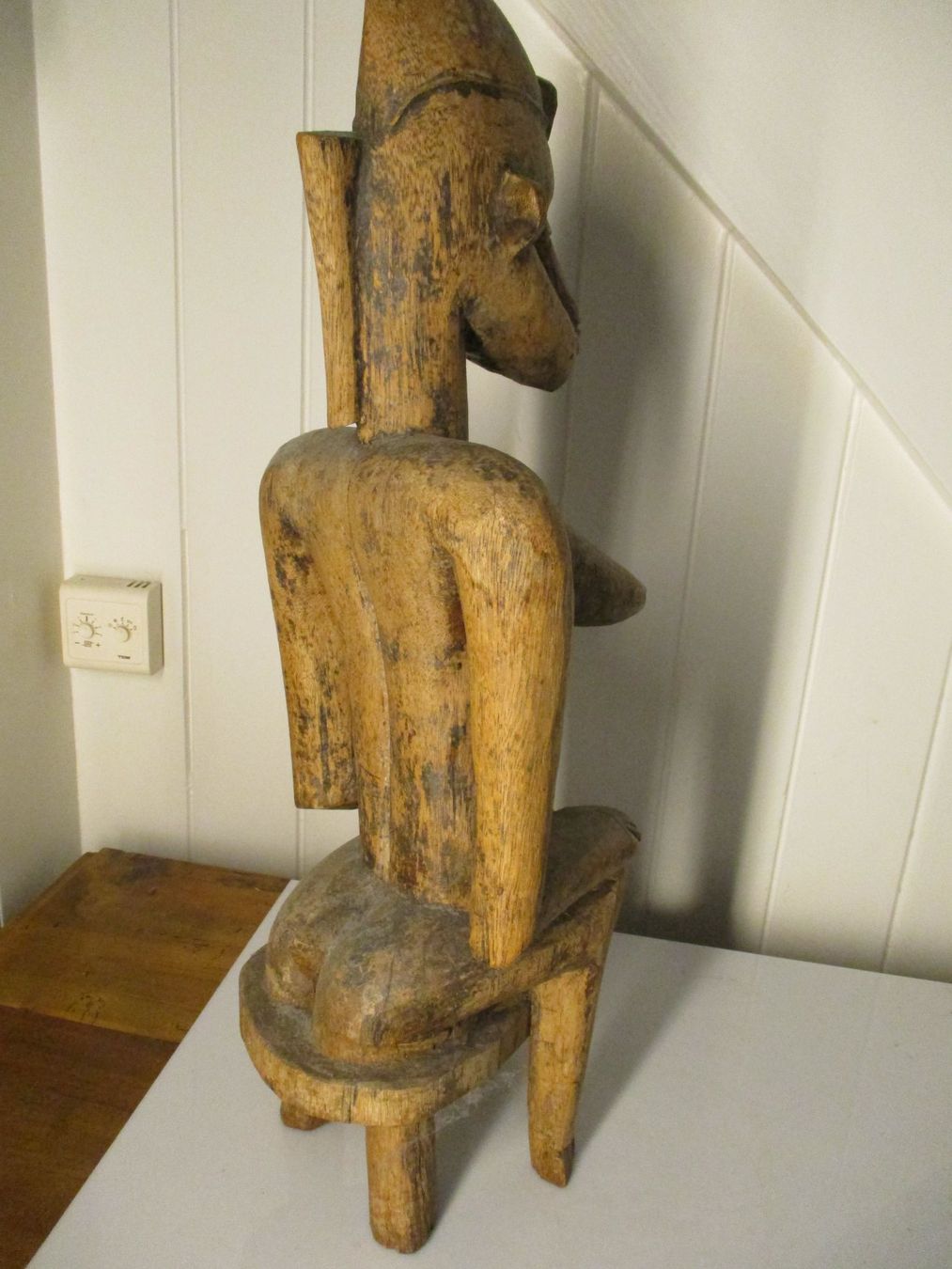 Sculture & Statue: Mutterfigur auf Hocker sitzend Skulptur tribal art premier – Usato da Windisch venduto da Autogrammo 4