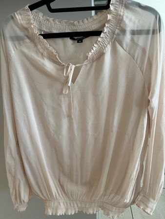 Romantische Carmenbluse Gr. 36 beige luftig Frühling