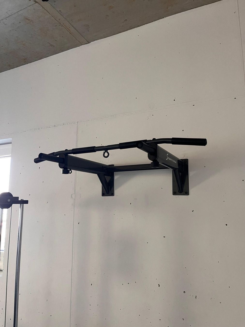 Hometrainer: Klimmzugstange Wandmontage schwarz – Gebraucht aus Hallau von ber_t259 1