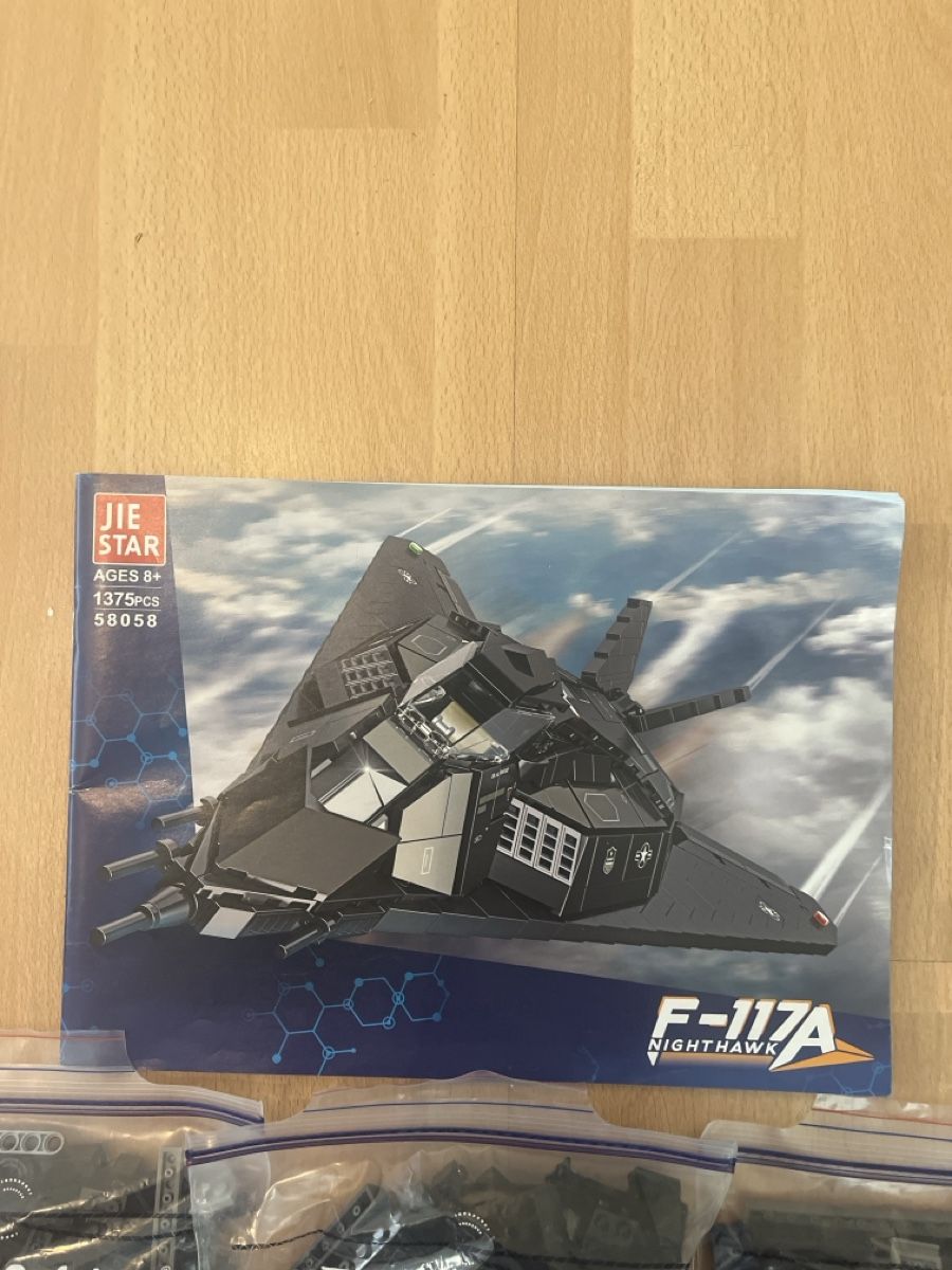 Baukästen: Bausteine F-117 Nighthawk 1375Teile – Gebraucht aus Domat/Ems von anomis86