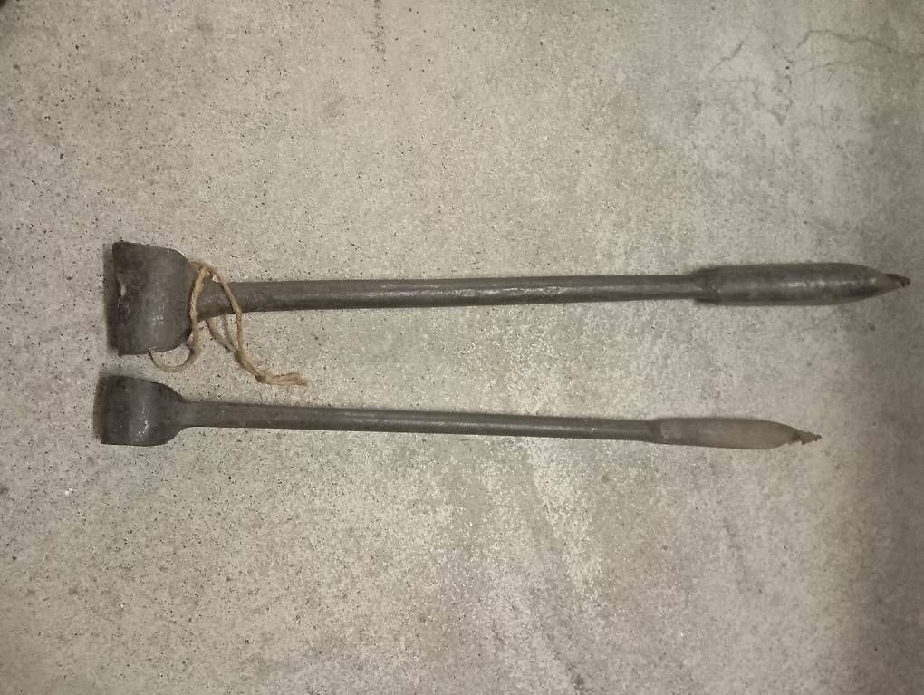 Alle Werkzeuge: 2 geschmiedete Bohrer 2 cm/ 3 cm – Gebraucht aus Basel von Petergunn 2