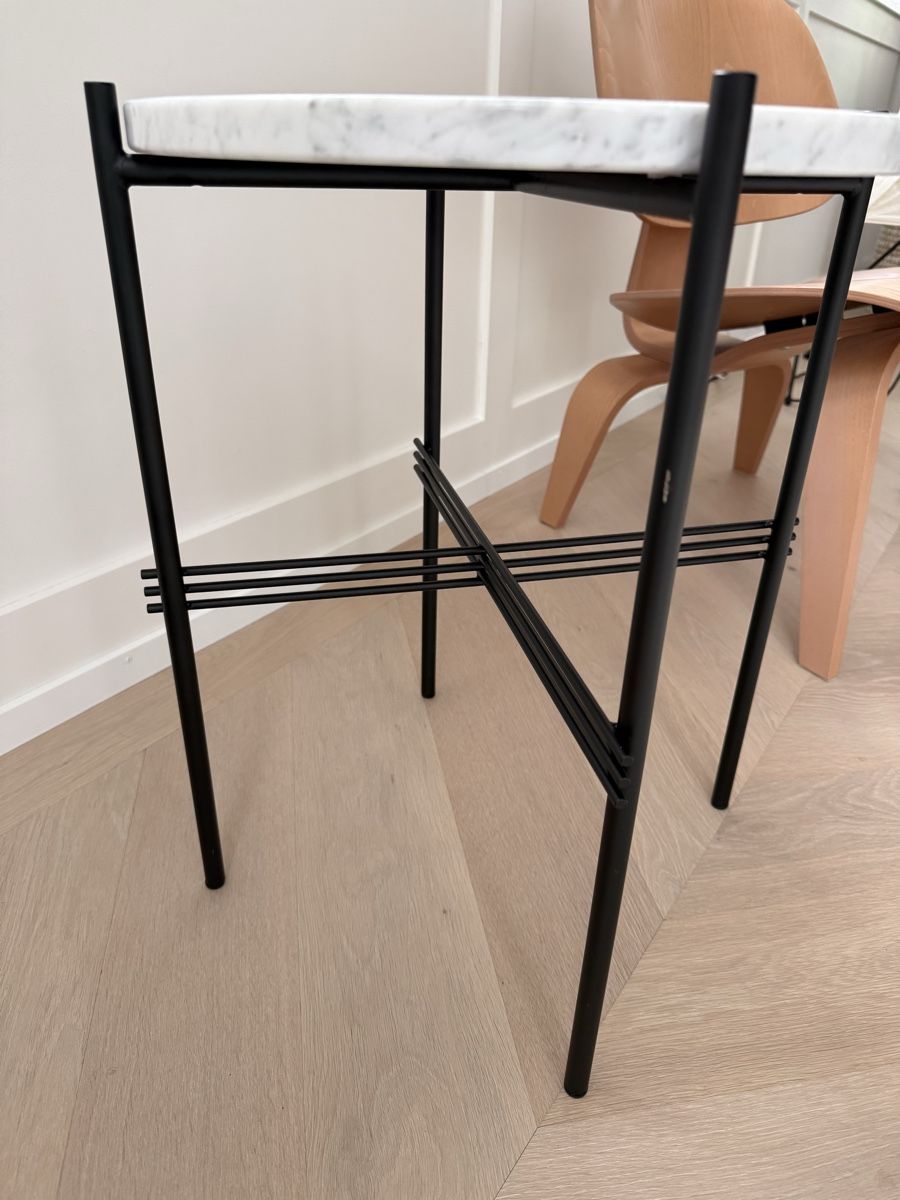 Tavoli: GUBI TS Side Table Beistelltisch, Marmor, 40cm – Usato da Rohrbach venduto da WhiteCornus 4