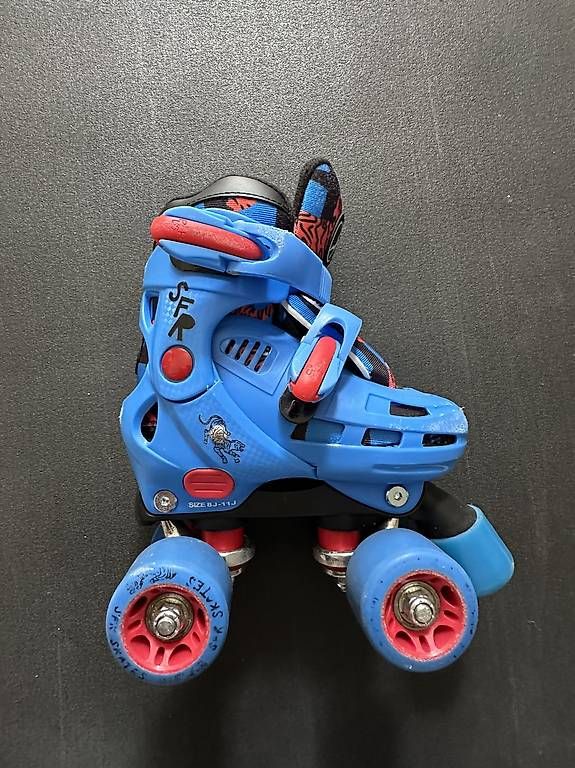 Pattini da ghiaccio: Schlittschuh Kinder 26-29 – Usato da Kriens venduto da SupiDupiDeal