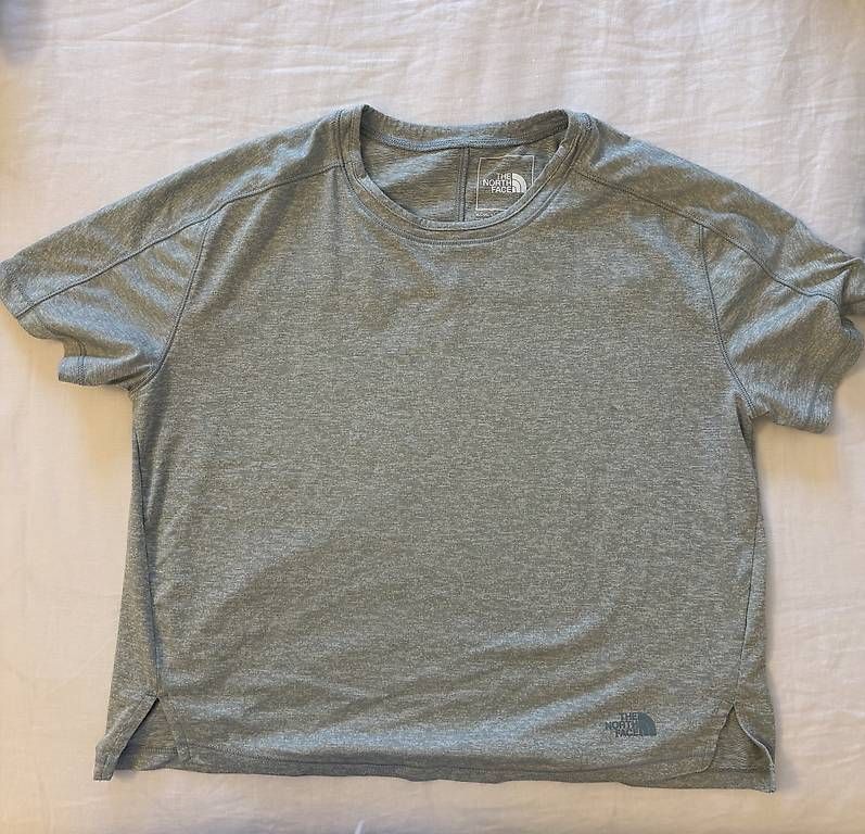 T-shirt: The North Face TShirt – Usato da Zürich venduto da AnnaPech