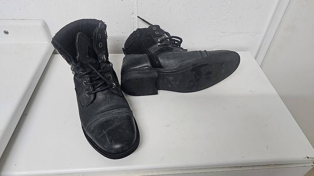 Scarpe da uomo: Stiefeletten Grösse 41 – Usato da Basel venduto da zukk_ 1