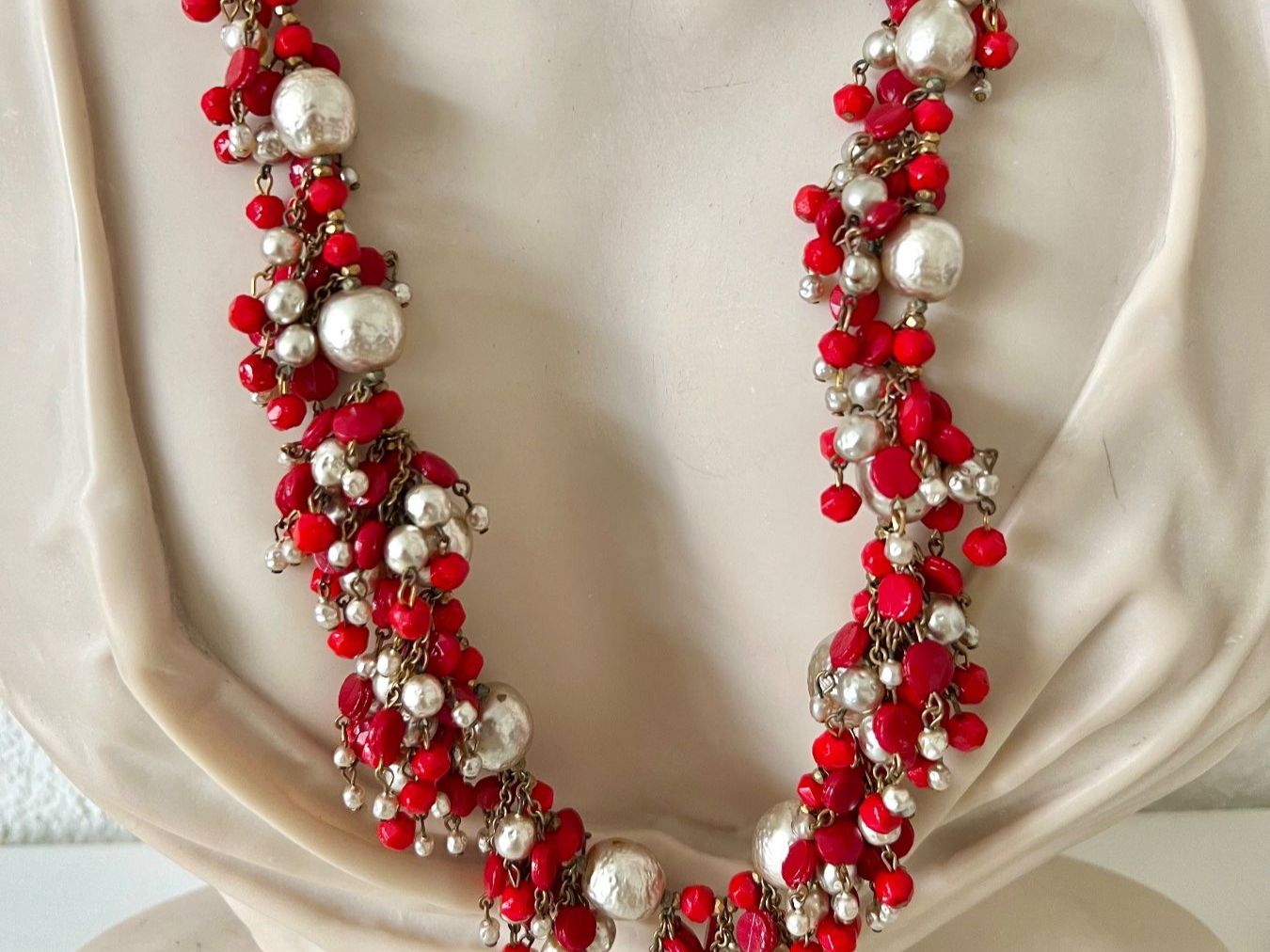 Colliers: Pilgrim Statement Kette Glasperlen Rot Silber 60 cm – D'occasion à Ruswil par artbyhand