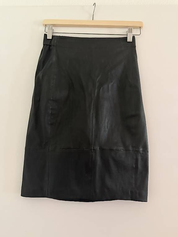Gonne: Lederjupe InWear Gr. 34 – Usato da Oberwil b. Zug venduto da mic_9ct5