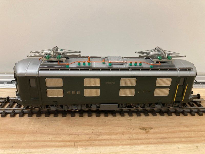 Metropolitan Modelleisenbahnen: Metropolitan H0 Elektrolok 10020 SBB Re 4/4I 714 – Gebraucht aus Brislach von ModellbahnDepot
