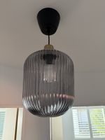 Deckenleuchte geripptes Glas grau Metall schwarz gebraucht