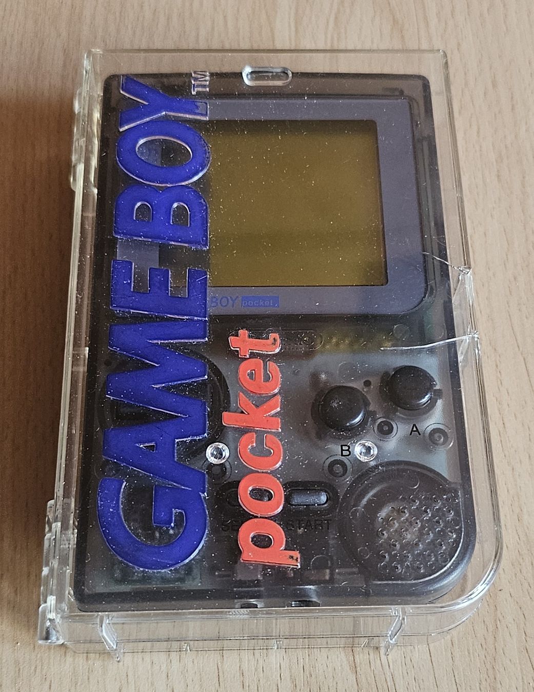 Nintendo Konsolen: Nintendo GAME BOY pocket im Clear-Case mit Games – Gebraucht aus Ochlenberg von on3x 2