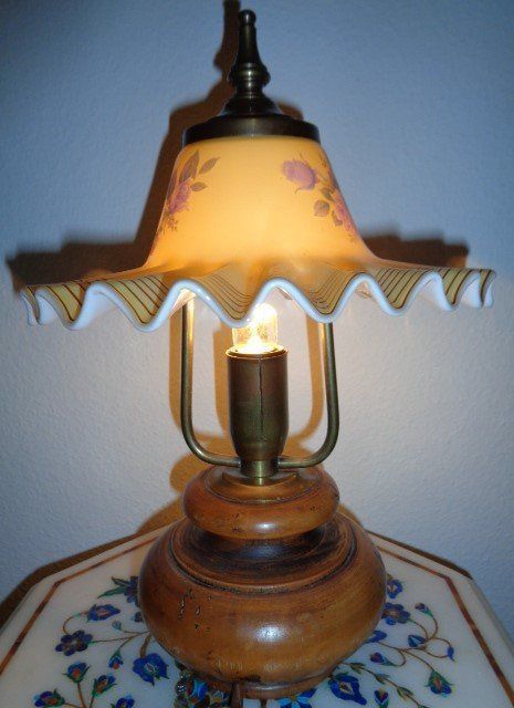 Lampade: Tischleuchte aus Glas und Holz – Usato da Zürich venduto da Paykan 3