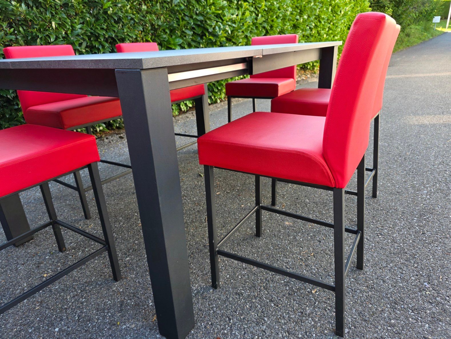 Set di tavolo e panche: Table haute pour salle à manger – Usato da Neyruz FR venduto da jlz_2mzz 2