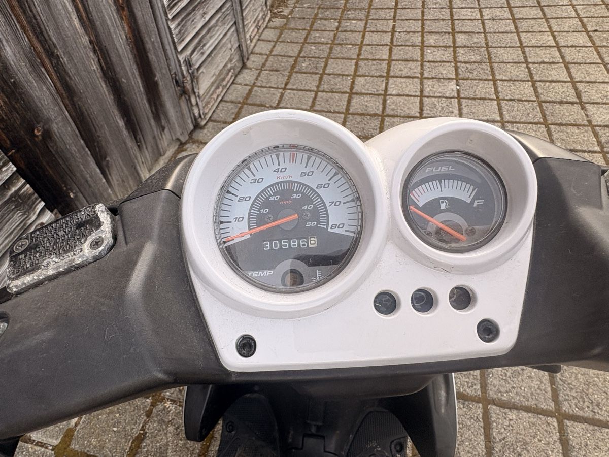 Yamaha Scooter: Yamaha Aerox Yq 50 – Usato da Appenzell venduto da Hansdampf65 5