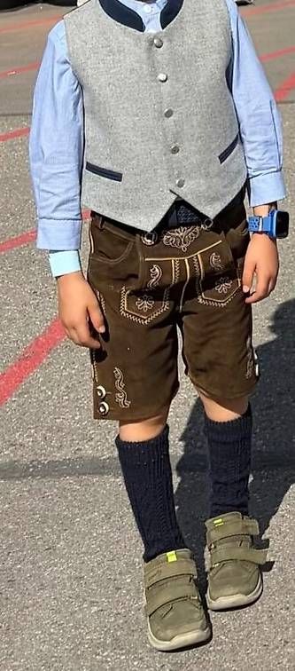 Kostüme: Kinder-Tracht Junge, Grösse 92 – Gebraucht aus Walchwil von ama_9gny 1