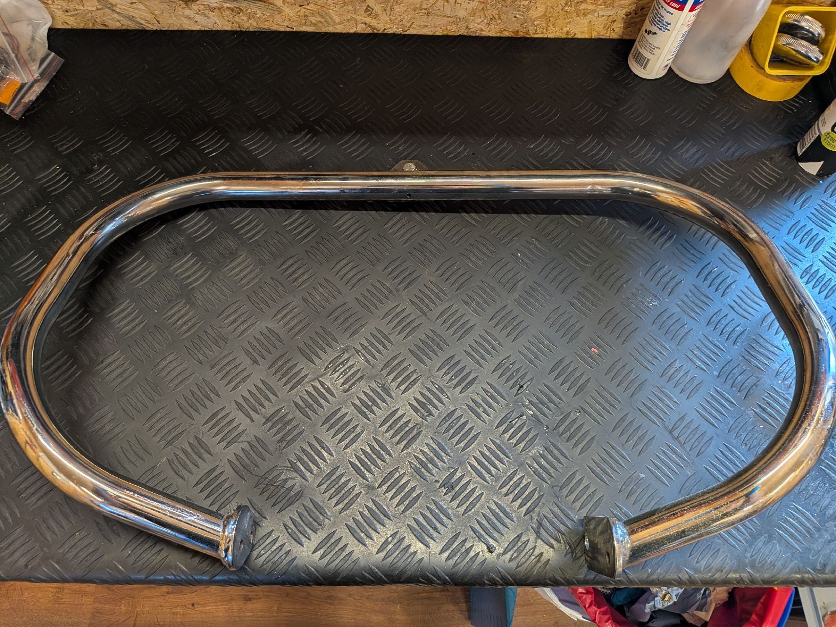 Harley-Davidson Tutti i ricambio per moto: Crash bar Harley Pan/Shovel – Usato da Vuadens venduto da AlainHarley
