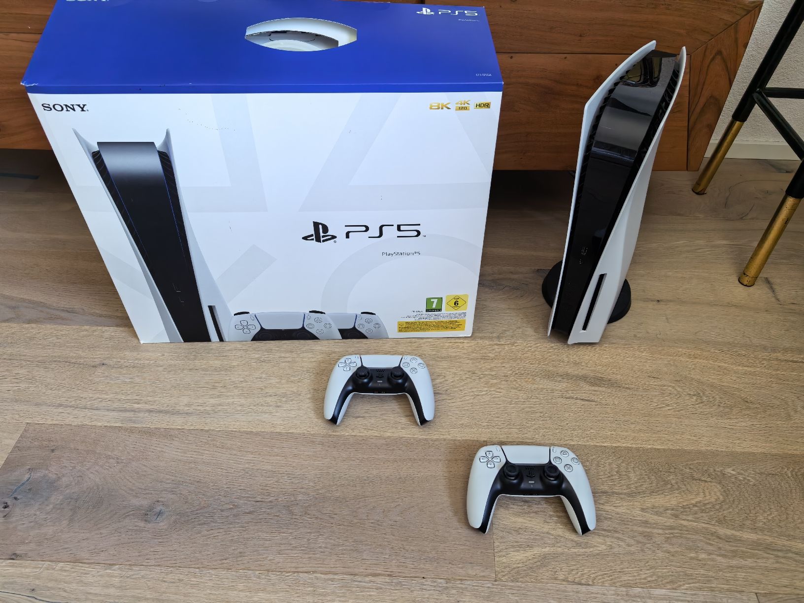 Sony Konsolen: Sony PlayStation 5 Disc Edition Bundle OVP 2 Controller – Gebraucht aus Weiningen TG von NekoYume 1