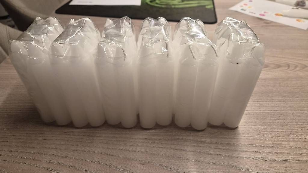 Candele: 48 Stumpenkerzen – Nuovo e nell'imballaggio originale da Dottikon venduto da happyvibes