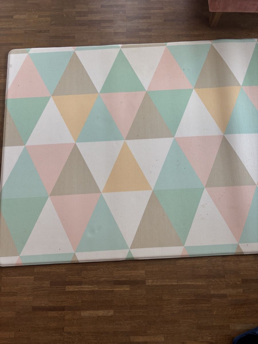 Spielmatte: Play Mat - Baby Giraffe – Gebraucht aus Bern von vamasozh 2