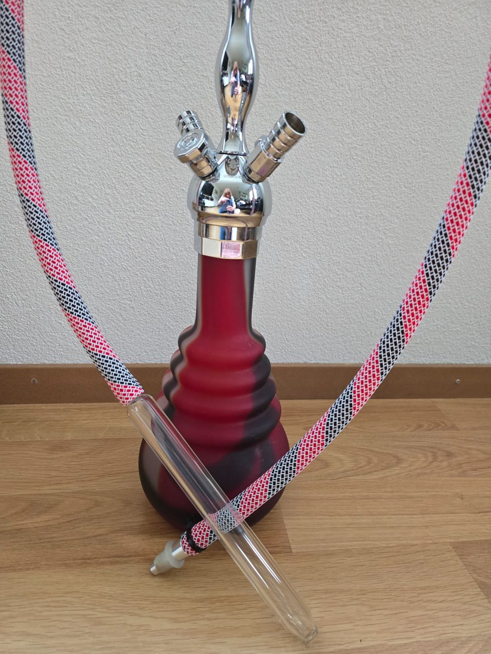 Narguilés: Kaya Shisha PNX BB 660 Red Temptation – D'occasion à Büttikon AG par Amineah 1