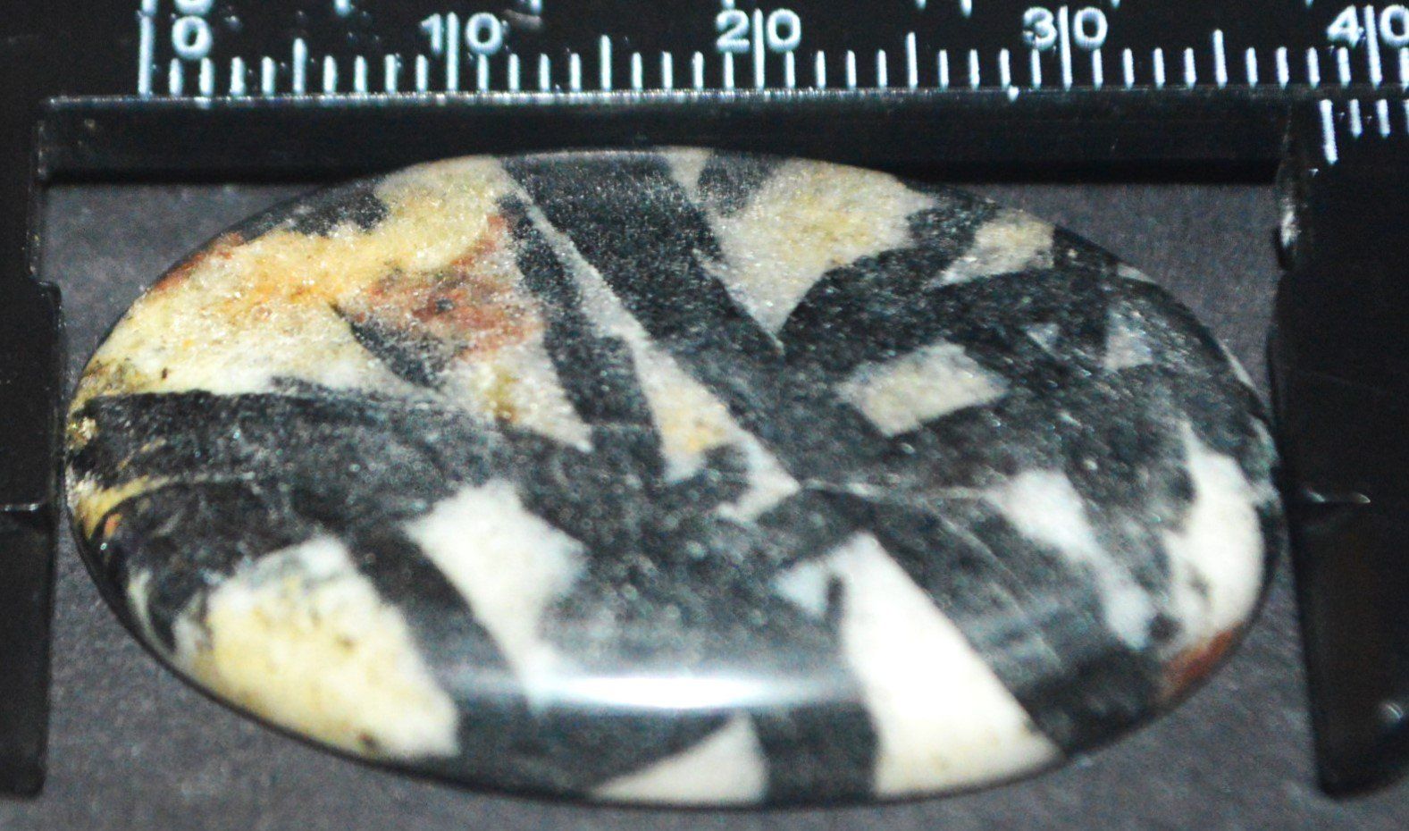 Mineralien & Heilsteine: Cabochon L-855 – Hornblende Stein – Neu und originalverpackt aus Goldiwil (Thun) von han_v5b7 5
