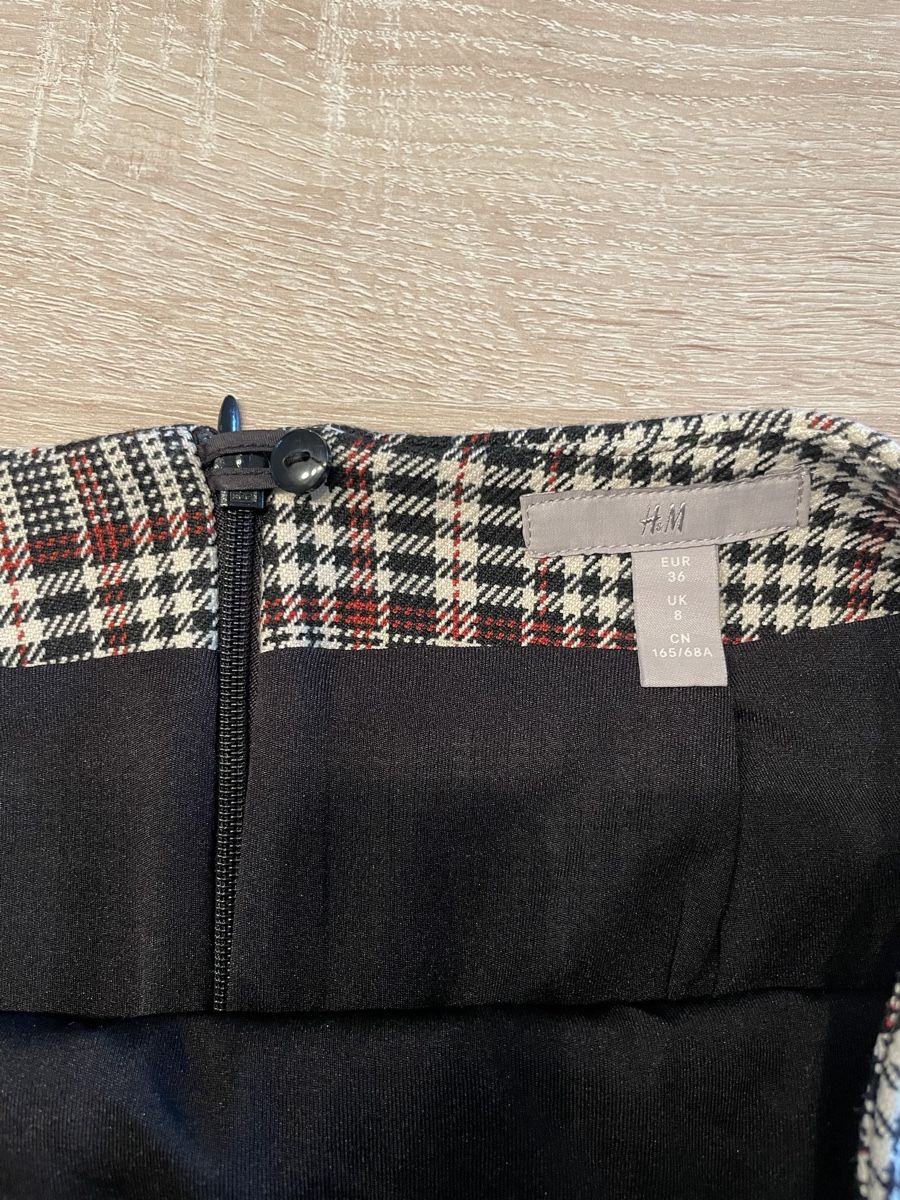 H&M Gonne: Rock kariert H&M – Usato da Jona venduto da Nanuksiglu 2