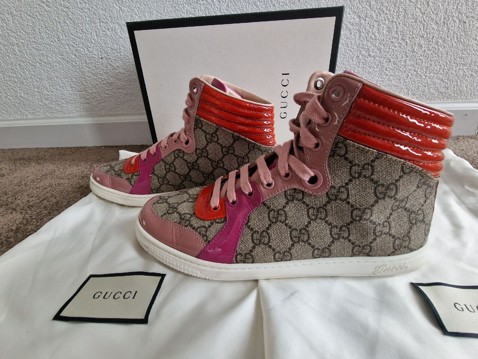 Gucci Chaussures femmes: Gucci Canvas Sneaker Gr. 39 – D'occasion à Herrenhof par wolke__7 3