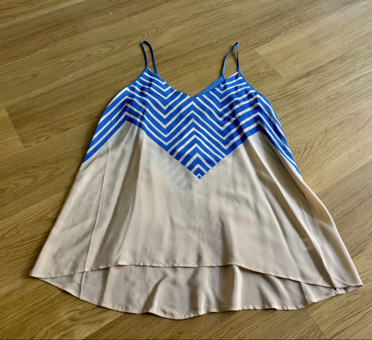 French Connection Tops: French Connection Top Seide – D'occasion à Baden par Tiffany6878