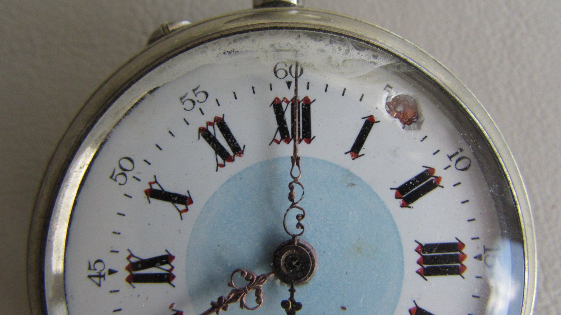 Orologi: Antike Taschenuhr, defekt – Usato da Weesen venduto da Travelersplace 1