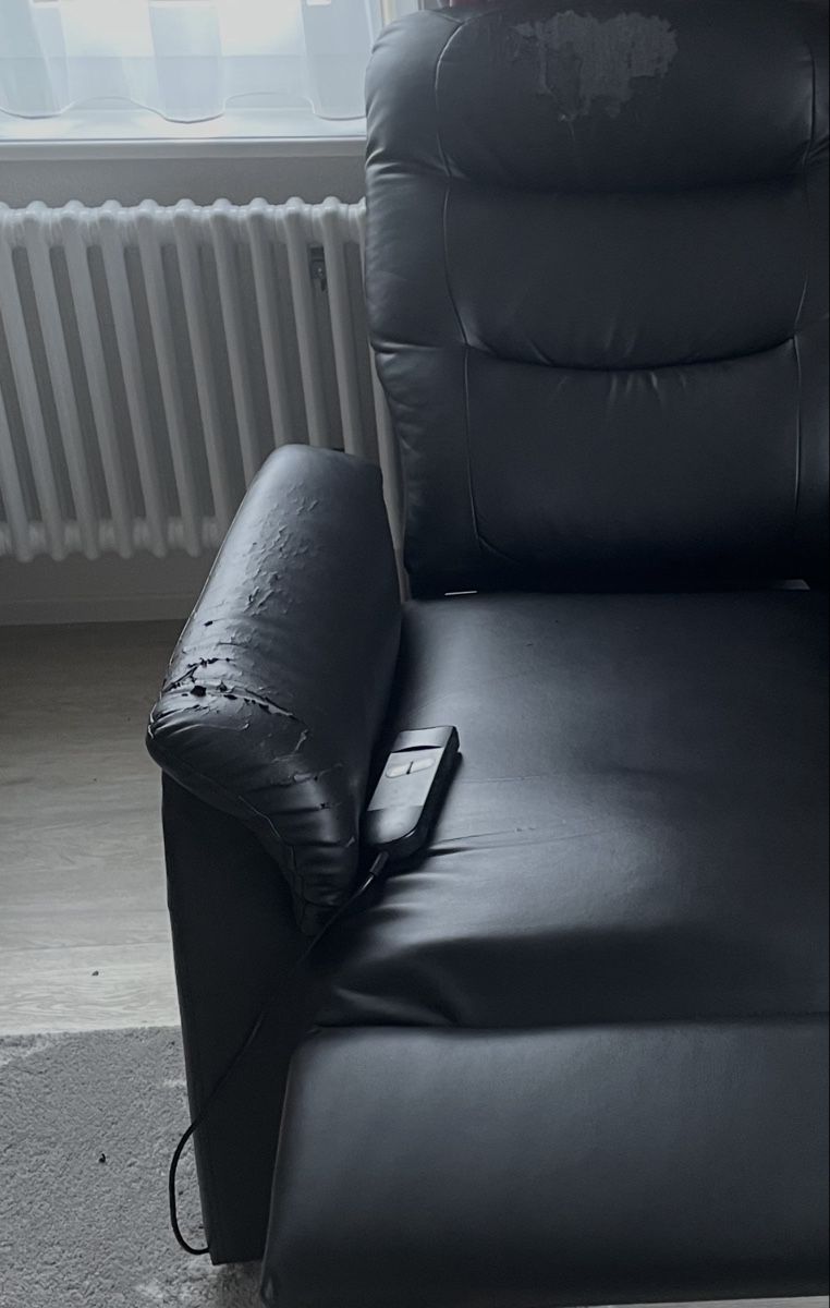 Conforama Fauteuils: Tv Sessel Relax Gratis – Neuf (Voir description) à Frauenfeld par Waldtaube53