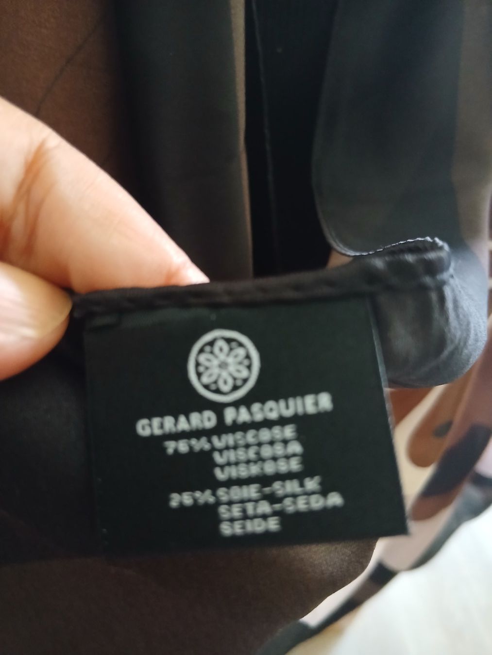 Foulard & Sciarpe: Gerard Pasquier seidenschal Neu – Usato da St.Gallen venduto da sendess 2