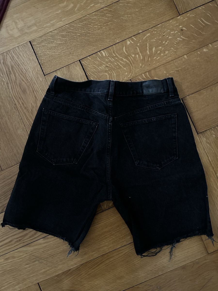Weekday Jeans: weekday space shorts – Gebraucht aus Zürich von ema_li 1