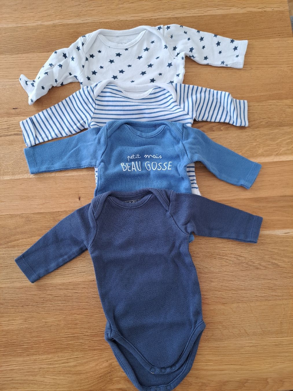 Biancheria intima: lot de 4 body manches longues taille 60 – Usato da Plan-les-Ouates venduto da Laly_92