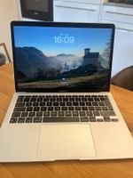 Apple MacBook Air mit M1 und 512 GB HD 8GB memory