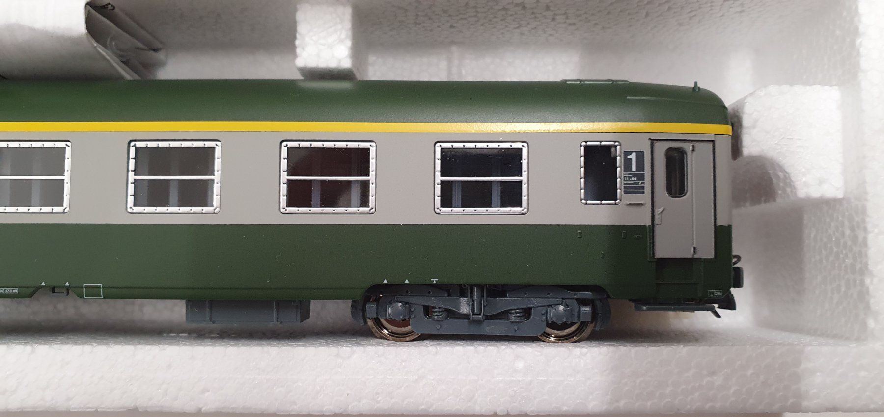 Roco Modellini di ferrovie: Roco 45211 SNCF UIC-Y A9 – Nuovo e nell'imballaggio originale da Würenlos venduto da juruth 4