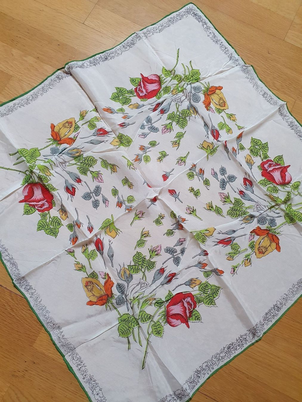Foulard & Sciarpe: Foulard aus Naturseide – Usato da Ferden venduto da jemyce