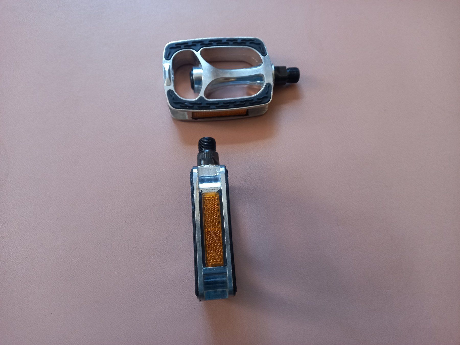 Ersatzteile: Fahrradpedale aus Aluminium - Pédales de vélo en aluminium – Neu und originalverpackt aus Bremblens von SHOPSPORT 1