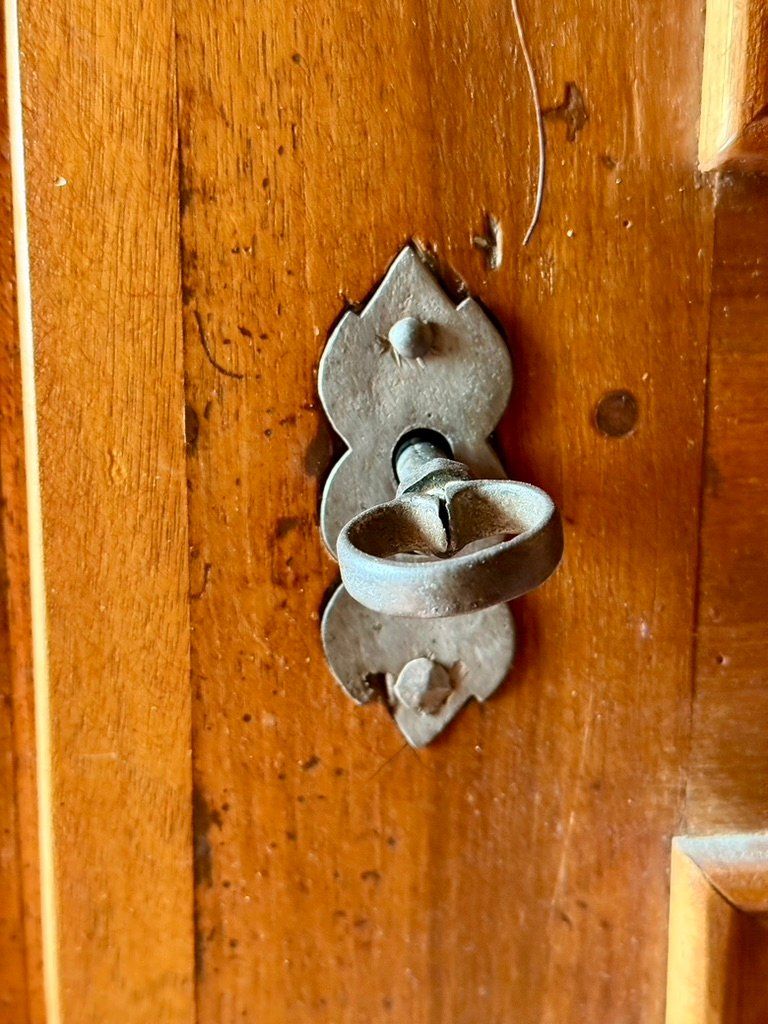 Armadi: Antiker Barockschrank, gut erhalten. – Usato da Agriswil venduto da Windcheetah 3